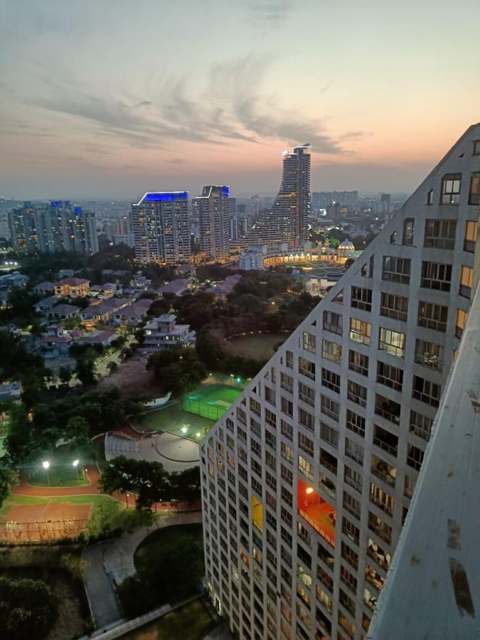 Отель Royal Nest Premium Пуна Экстерьер фото